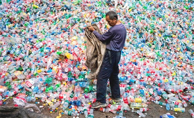 Picture 1 of By 2030: The world will be flooded with plastic waste because China prohibits the import of garbage