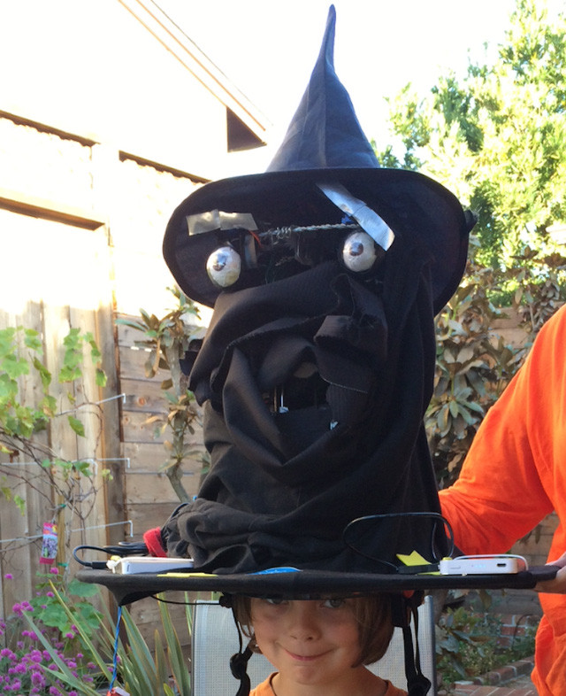 Picture 2 of By technology, an engineer created a sorting hat in Harry Potter
