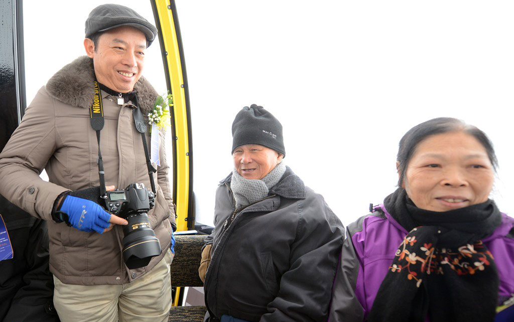 Cable car system up Fansipan peak reached 2 world records images 7