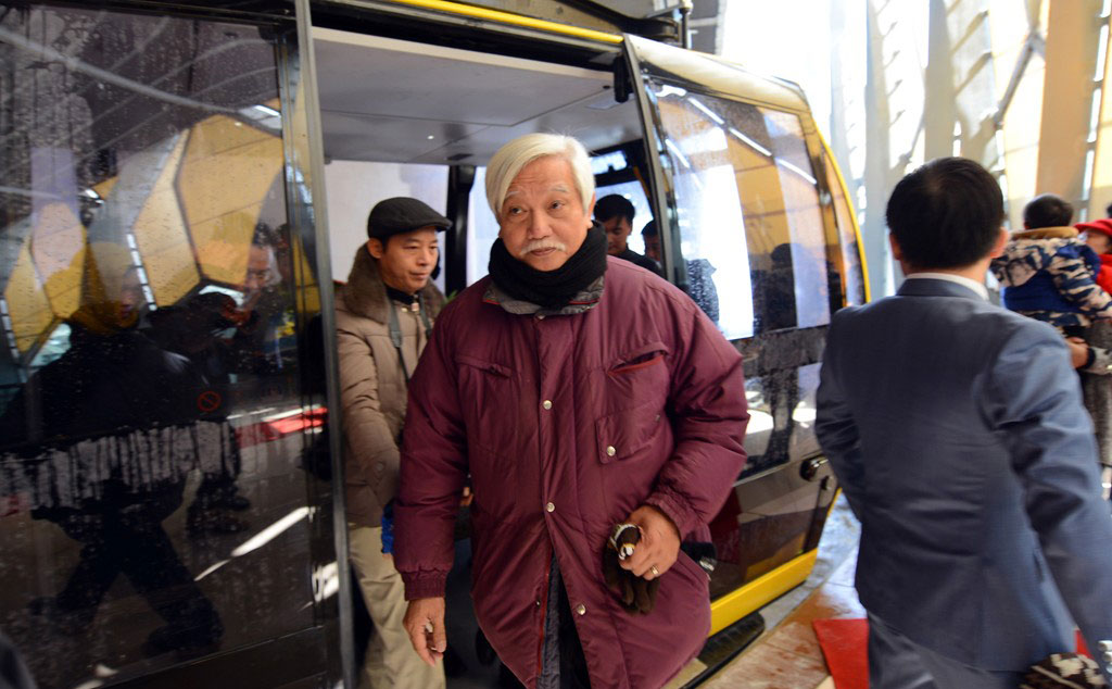 Cable car system up Fansipan peak reached 2 world records images 9