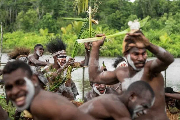 Picture 8 of Carnivorous tribe in New Guinea: Wife sharing and no sexual barriers