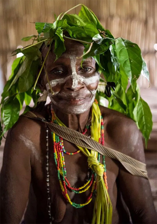 Picture 9 of Carnivorous tribe in New Guinea: Wife sharing and no sexual barriers