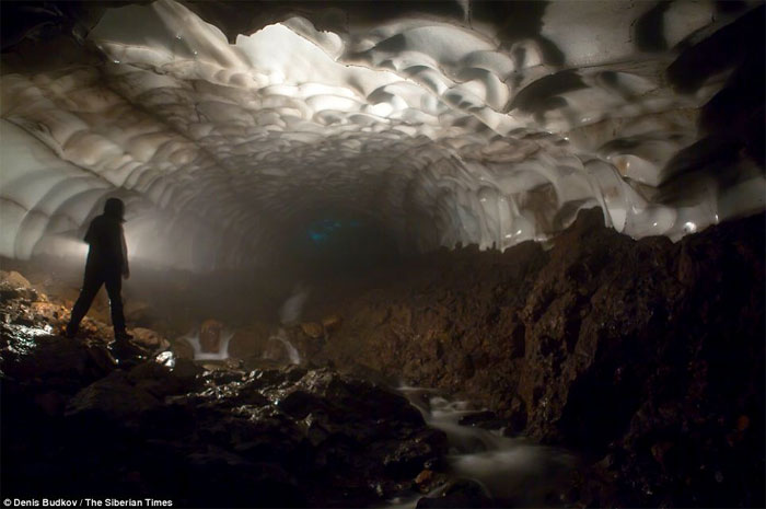 Picture 12 of Cave shimmering in Russia
