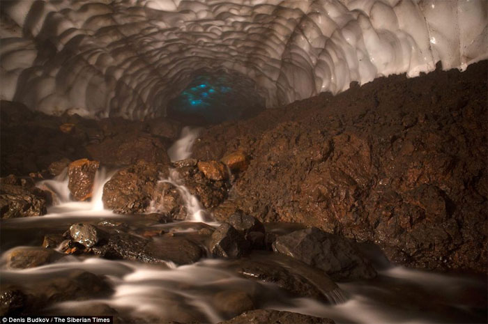 Picture 13 of Cave shimmering in Russia