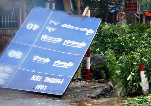 Picture 8 of Central Vietnam dissipated after the storm