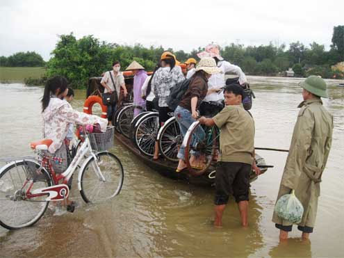 Picture 3 of Central Vietnam faces flood again