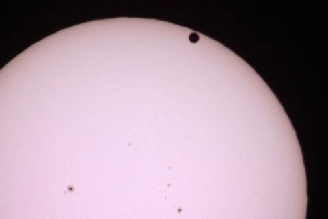 Picture 14 of Century astronomical banquet: Venus passes through the Sun.