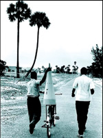 Picture 2 of Cheap space service