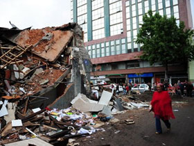 Picture 1 of Chile continues to suffer 12 more earthquakes