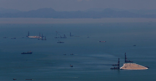 China opens the world's longest seaport bridge, connecting Hong Kong and Macau images 14