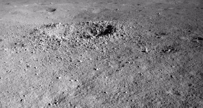 Picture 1 of China's self-propelled robot spotted strange minerals on the moon