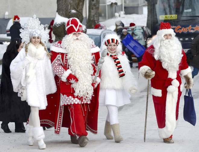 Picture 12 of Christmas atmosphere is bustling in the world