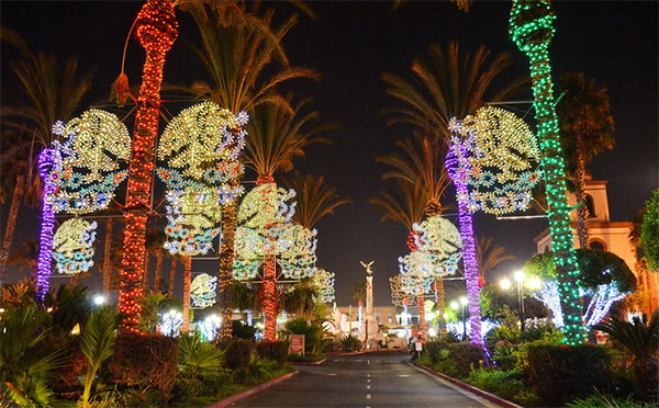 Picture 16 of Christmas atmosphere is bustling in the world