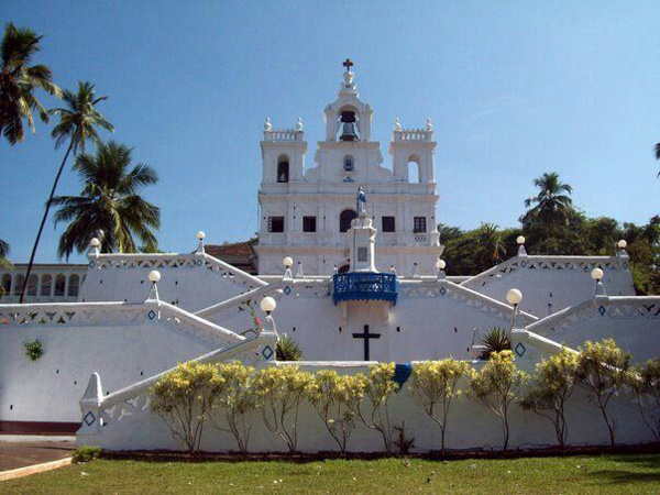 Picture 4 of Church and Monastery in Goa - India