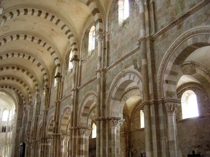 Picture 9 of Church, hill in Vezelay - France