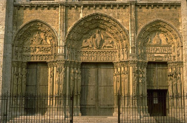 Picture 3 of Church of Our Lady of Chartres - France
