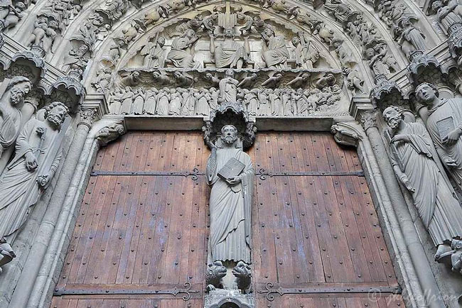 Picture 6 of Church of Our Lady of Chartres - France