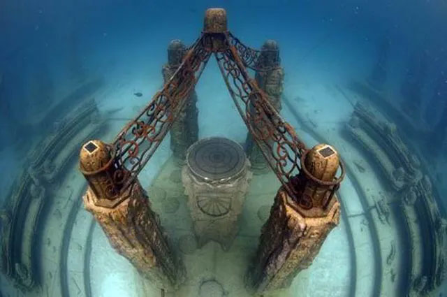 Picture 4 of City of dead people under the ocean