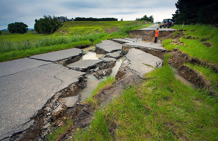 Picture 7 of 'City wall' appeared after the earthquake in New Zealand