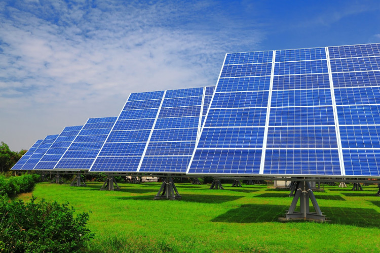 Picture 2 of Clean energy sources are far outstripping coal