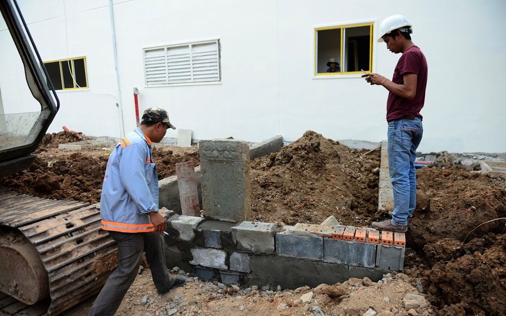 Picture 7 of Close to the ancient tomb discovered in Saigon