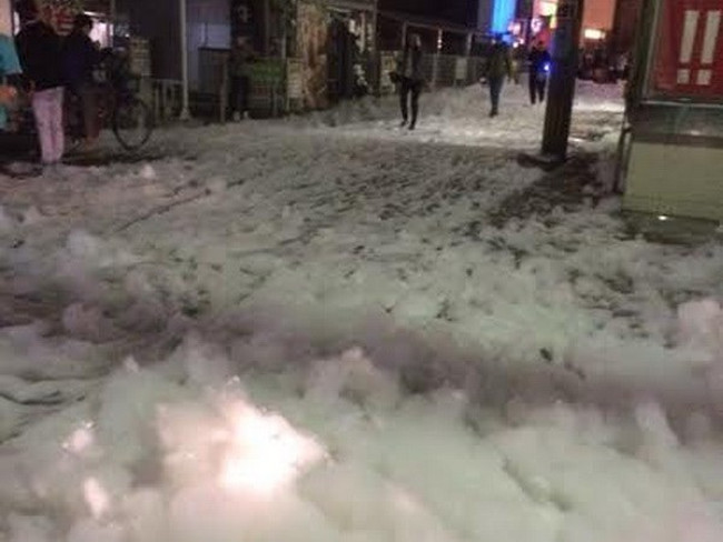 Picture 9 of Close up of mysterious white foam covering the road to Japan after the earthquake