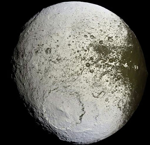 Picture 7 of Close up of Saturn and satellites