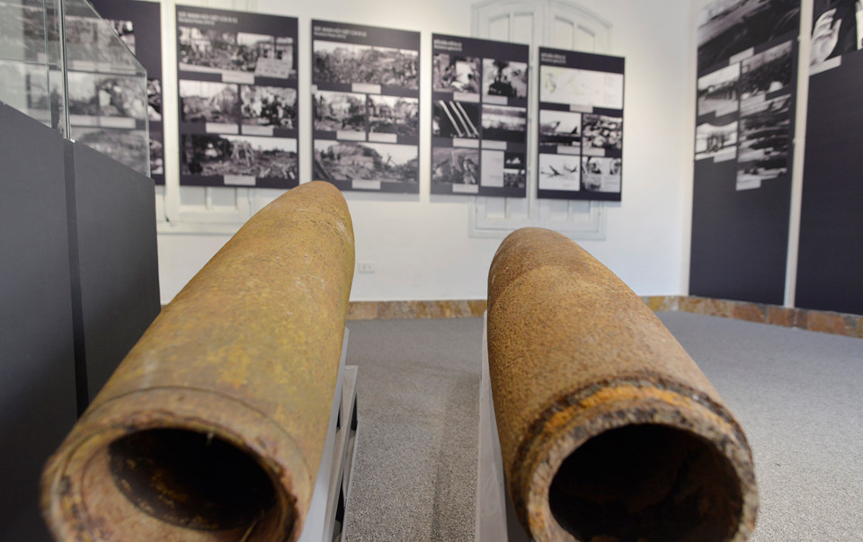 Picture 16 of Close up of the atomic bomb combat operation tunnel in Hanoi