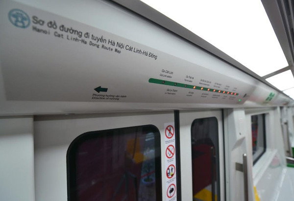 Picture 10 of Close up of the first urban railway train in Hanoi
