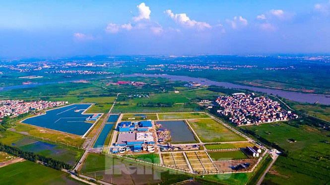 Picture 1 of Close up of the largest clean water plant in Hanoi that can be drunk at the tap