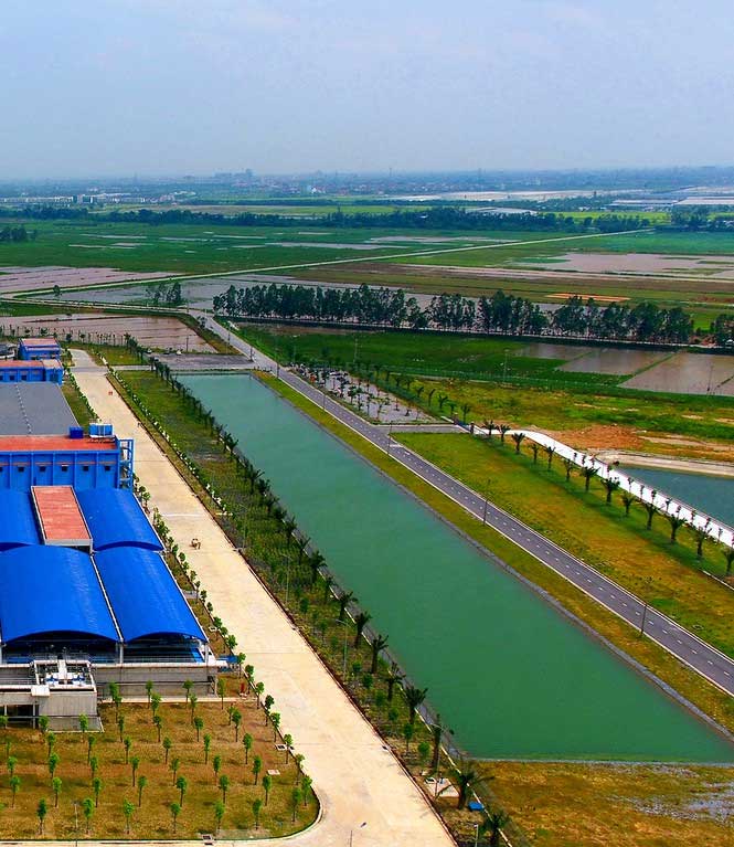 Picture 4 of Close up of the largest clean water plant in Hanoi that can be drunk at the tap