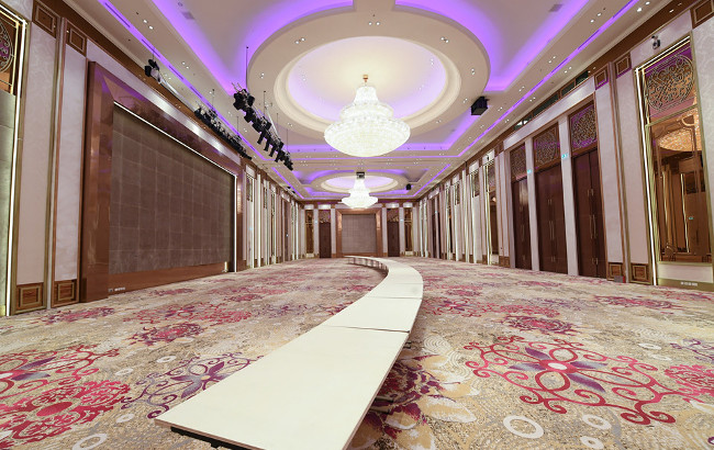 Picture 14 of Close up to where the APEC party is as gorgeous as the palace