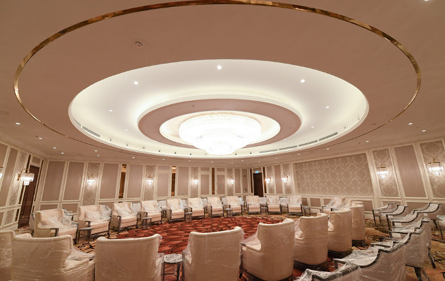 Picture 7 of Close up to where the APEC party is as gorgeous as the palace