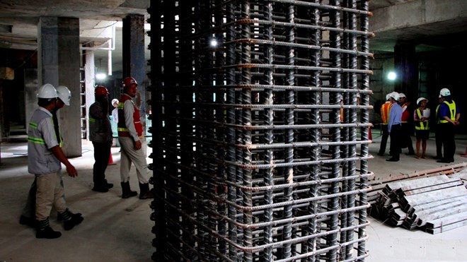 Picture 9 of Close-up Metro underground station: Huge underground site