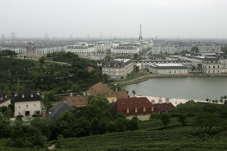 Picture 2 of Close-up of Paris city