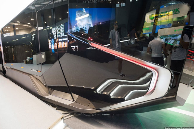 Picture 9 of Close-up of the Russian One metro super prototype