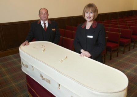 Picture 1 of Coffin made of wool