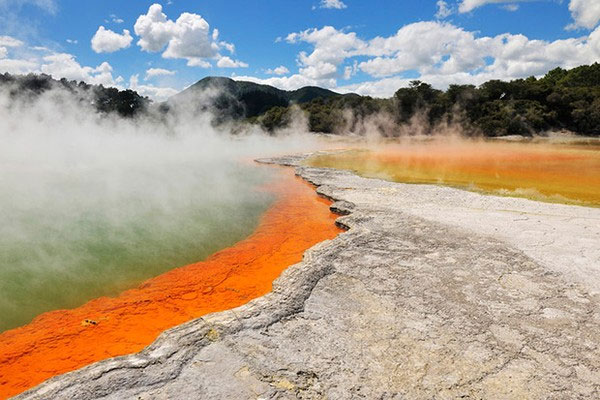Picture 1 of Collection of surreal 'surreal' landmarks that exist on Earth