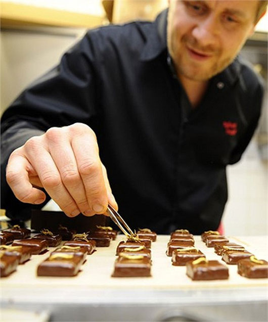 Picture 1 of Come to France to enjoy chocolate insects