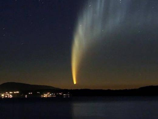 Picture 3 of Comet is brighter than the full moon visiting Earth in 2013