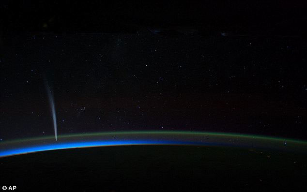 Picture 7 of Comet Lovejoy comet image from all over the world