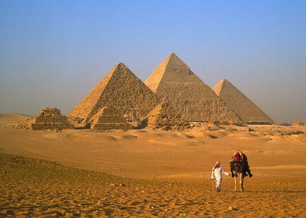 Picture 3 of Compare 7 world wonders in ancient and modern times