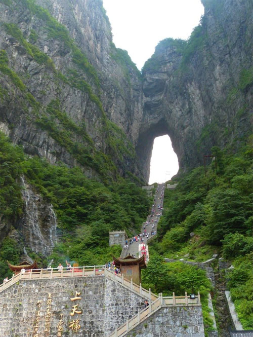 Picture 6 of Conquer the world famous 'stairs to heaven'