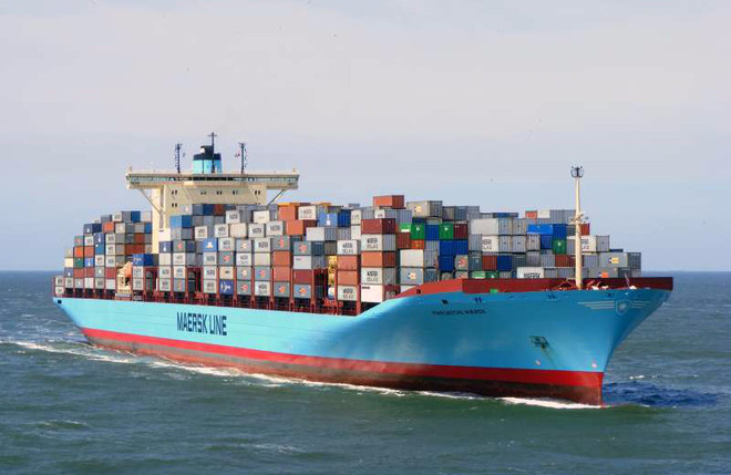Picture 1 of Container ship with world championship: Carrying 17,603 units, still over 667 seats!