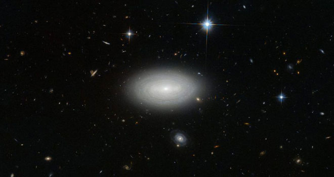 Picture 5 of Contrary to what you think, this photo does not show a hole in the universe