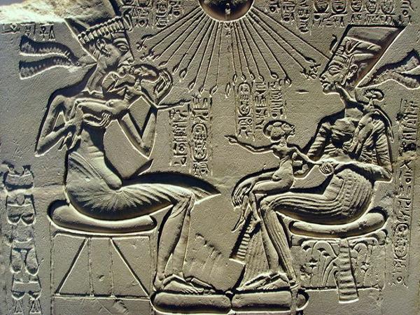 Picture 1 of Controversy over the grave of the eminent Queen of Egypt