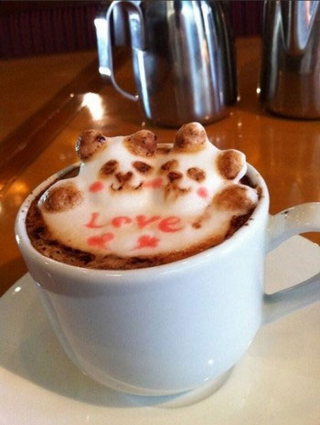 Picture 10 of Create stunning 3D shapes from milk foam on a cup of coffee
