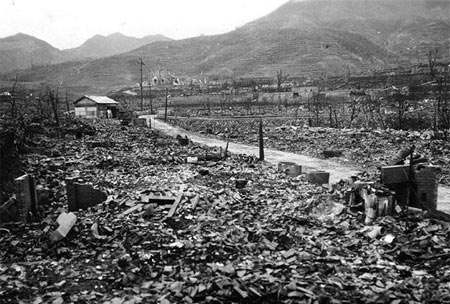 Picture 6 of Cruel traces of atomic bombs