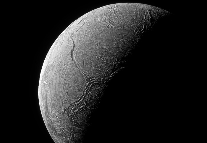 Picture 1 of Curious with the giant Y on the Moon Enceladus