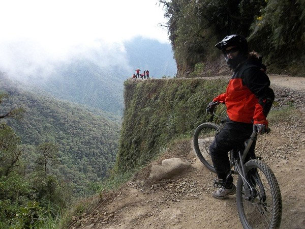 Picture 4 of Dangerous travel routes that few dare to try